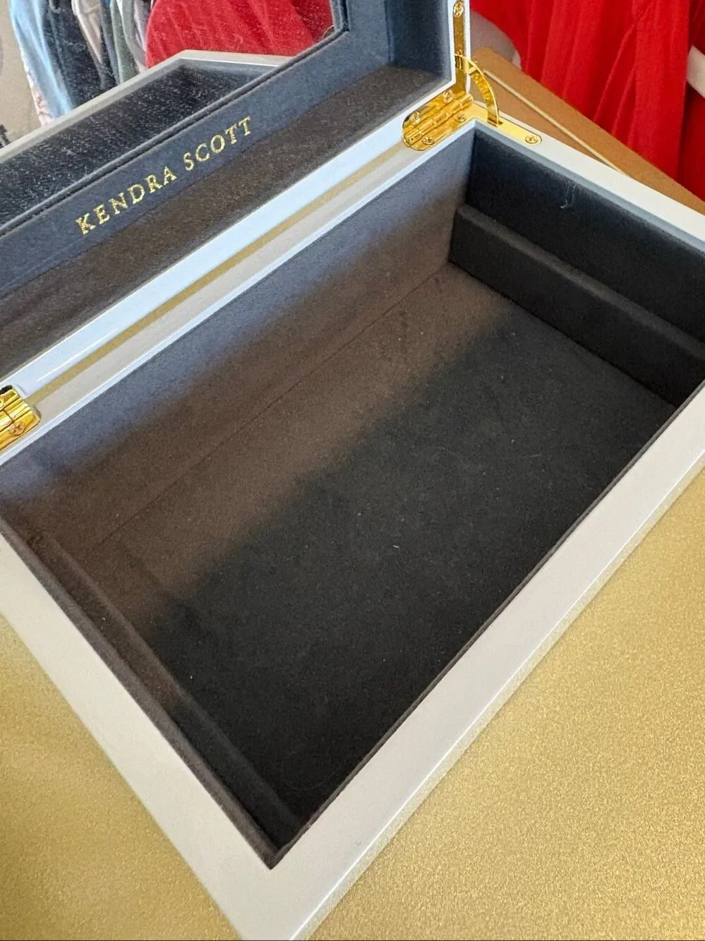 Kendra Scott Medium Jewelry Box - Dark Gray: Wood Storage for Accessories